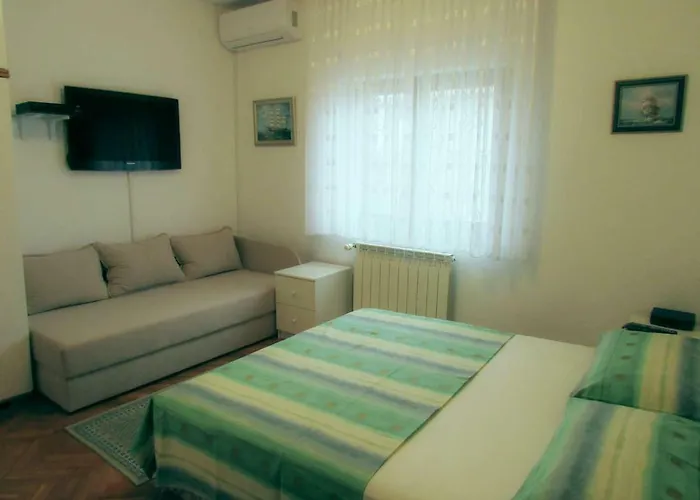 ゲストハウス Katarina 4*